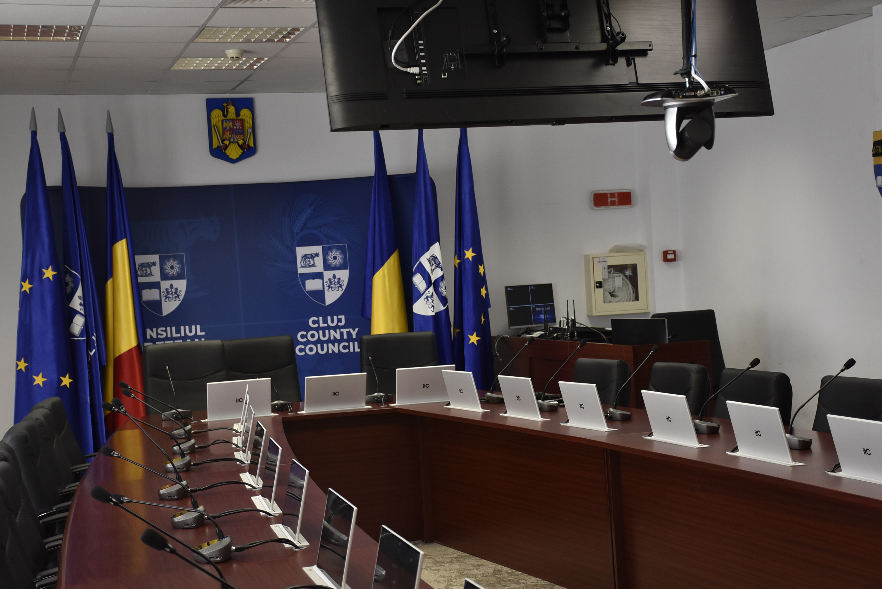 Cluj County Council meeting room , Romania  (9).JPG